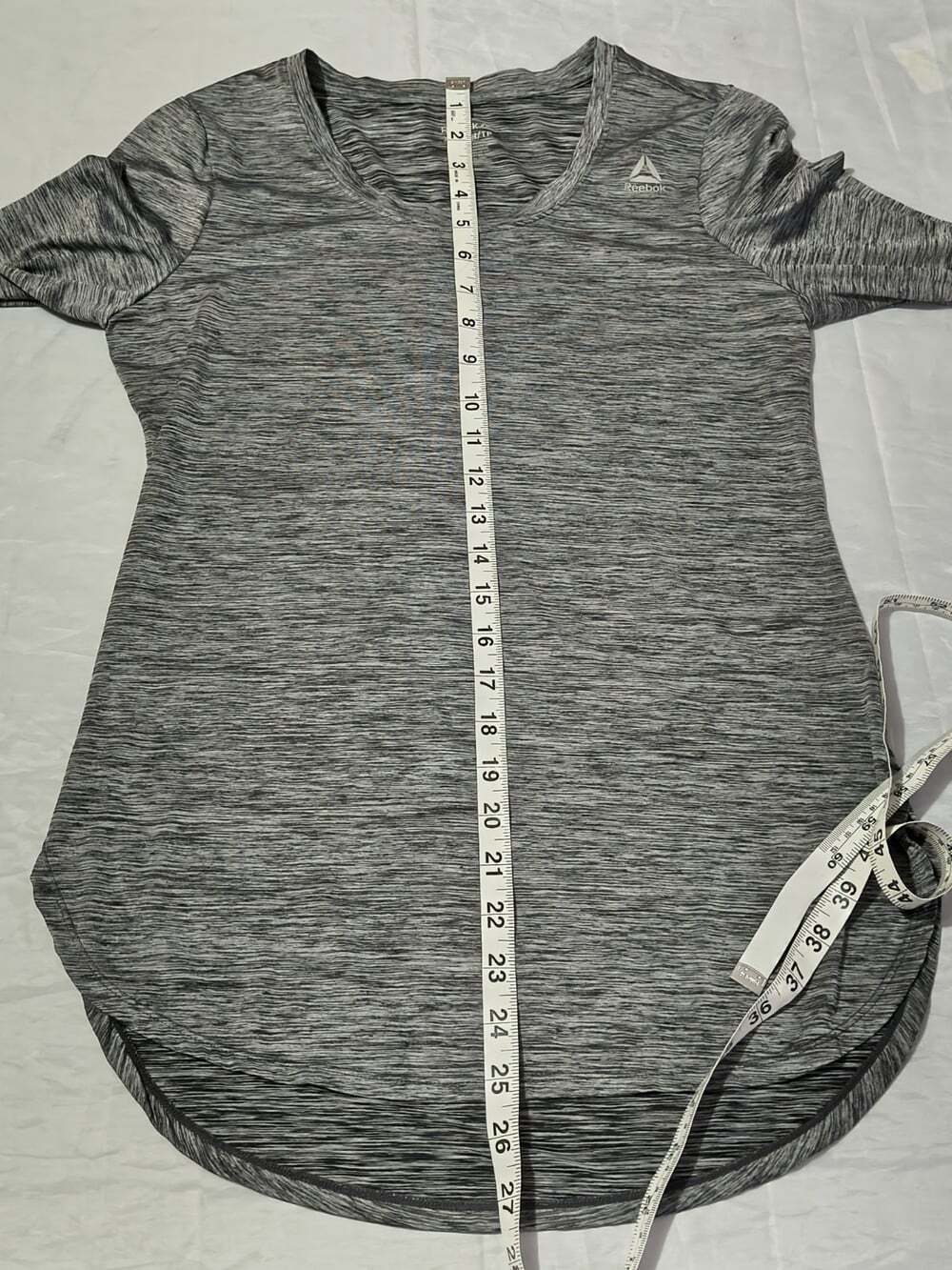 Reebok Activewear Grey Long Sleeve Scoop Neck Top with Thumb Holes Size XS OS - Picture 8 of 11